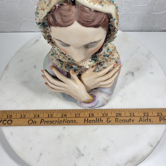 VTG Ceramic Bust 8.5" Hand Painted Porcelain Figurine Textured Girl Sculpture - Picture 6 of 16